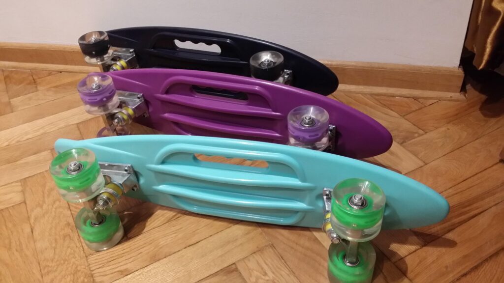 Skejt, skateboard, Penny board do 60 kg svetleci tockovi