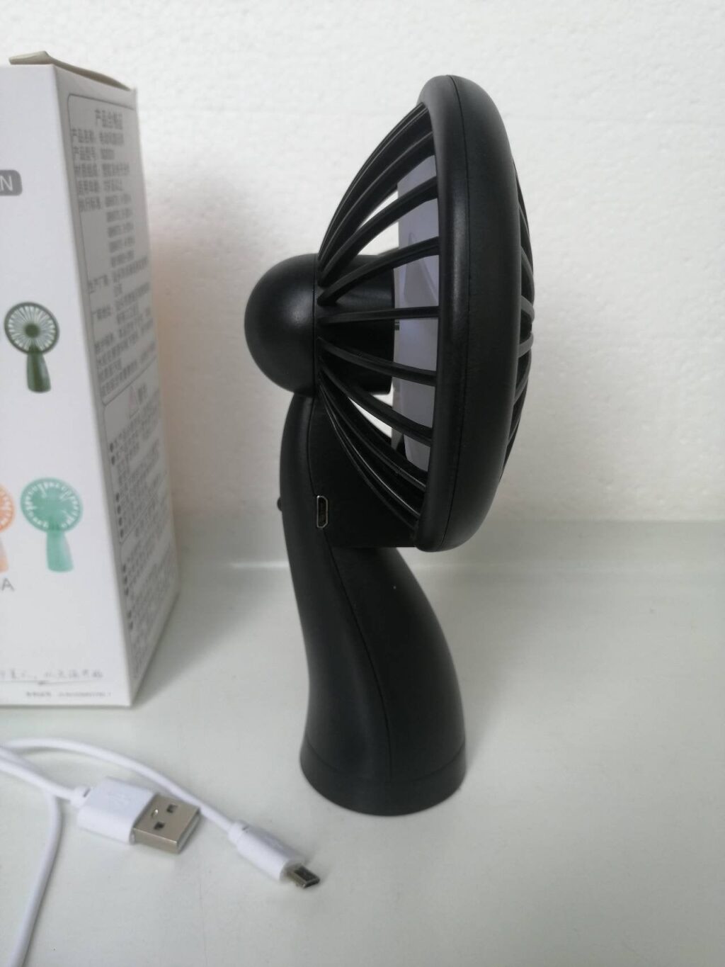 Ventilator rucni stoni usb punjivi rgb - Image 3
