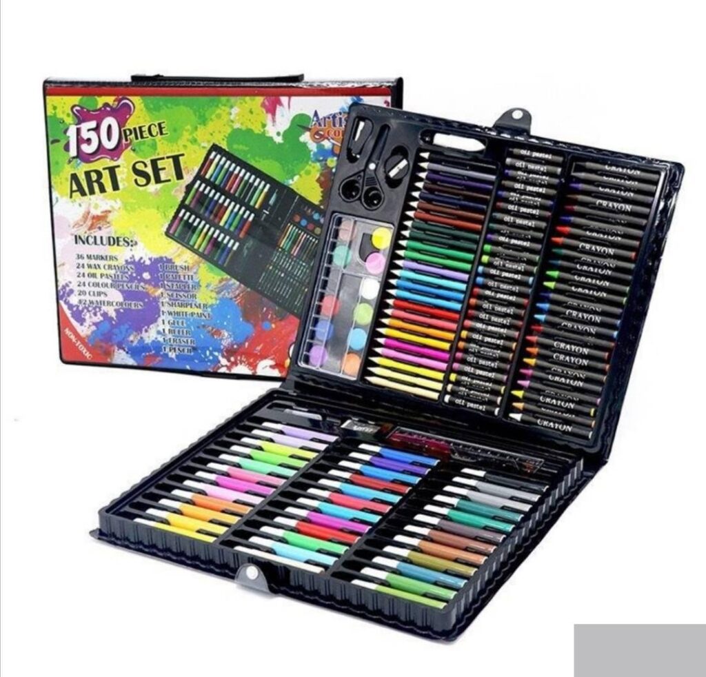 Set za crtanje i bojenje od 150 delova-Igra-Set za bojenje-Set za crtanje-Set od 150 delova- Set za crtanje i bojenje