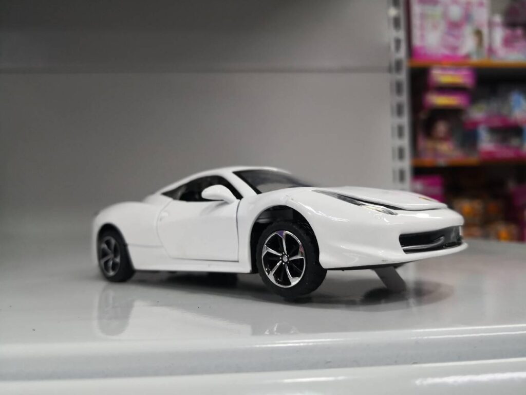 Ferrari 458 beli metalni autić – Ferrari 458 beli metalni autić - Image 3