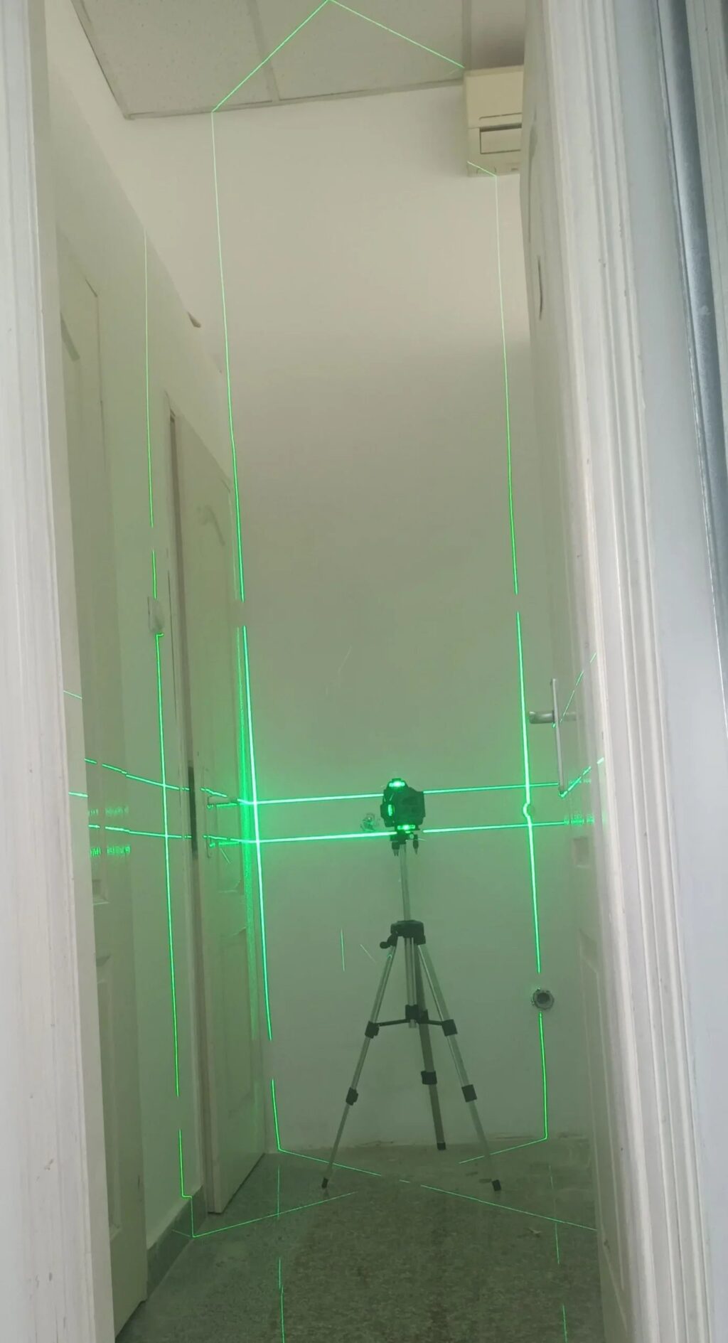 4D Laser za nivelaciju 16 linija nivelisanje - Image 2