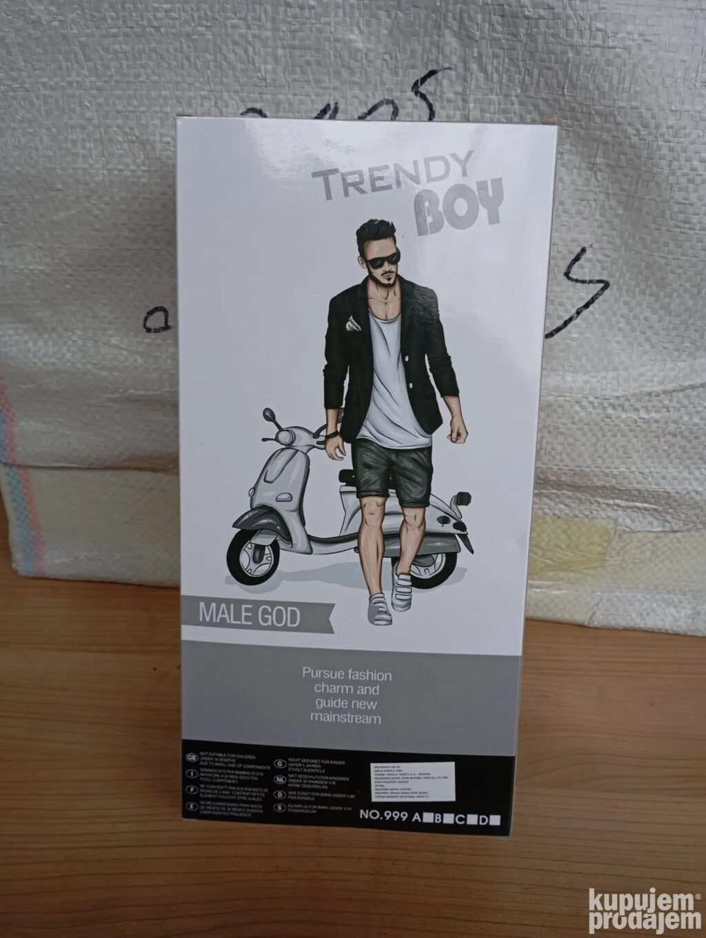 Ken iz Barbie serijala u kožnoj jakni - Image 2