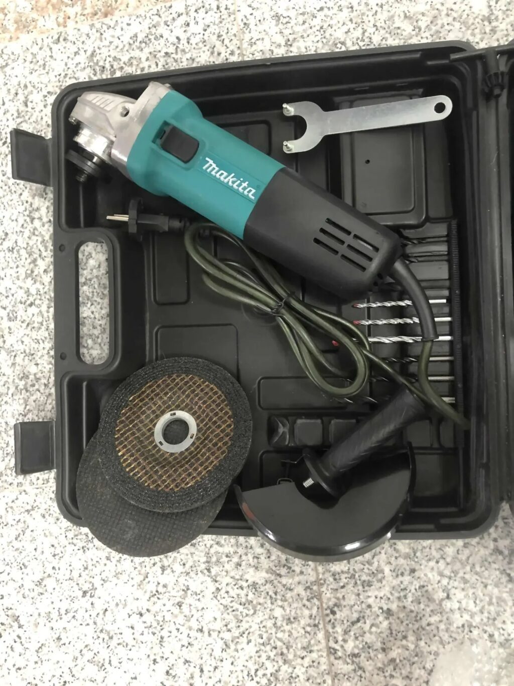 Makita set elektricna brusilica i bušilica - Image 2