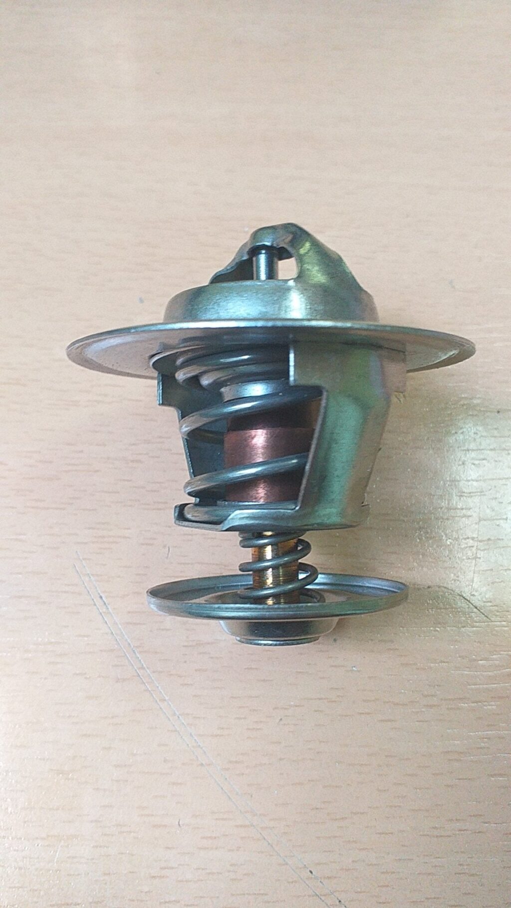 Termostat OPEL Astra F 1.7D -98 VW 1338024